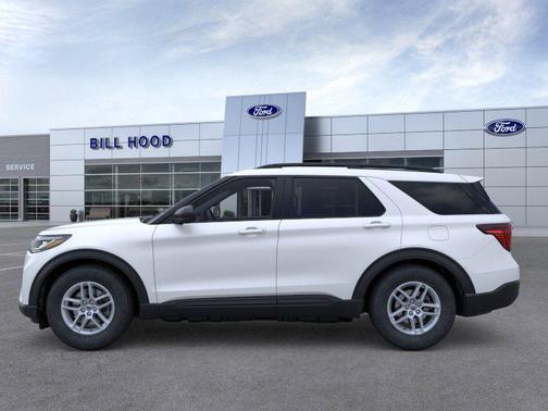 Star White Metallic Tri-Coat 2026 Ford Explorer Active