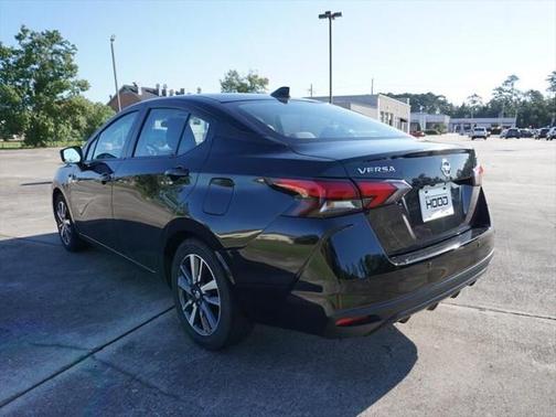 2021 Nissan Versa 1.6 SV
