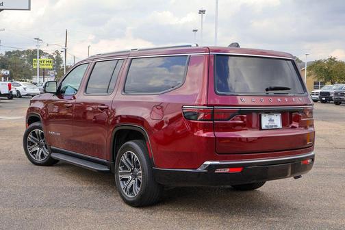 2024 Jeep Wagoneer L Series II 4x2