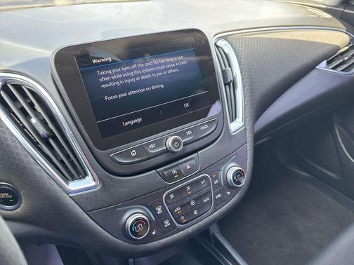 2020 Chevrolet Malibu FWD LT