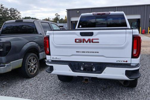 2022 GMC Sierra 2500 AT4