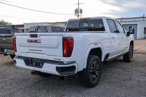 2022 GMC Sierra 2500 AT4