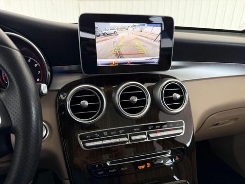 Polar White 2018 Mercedes-Benz GLC 300 Base