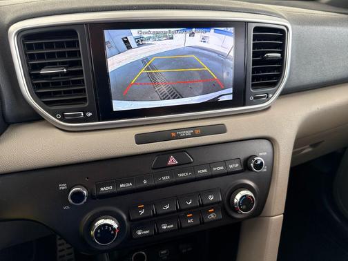 Snow White Pearl 2020 Kia Sportage S