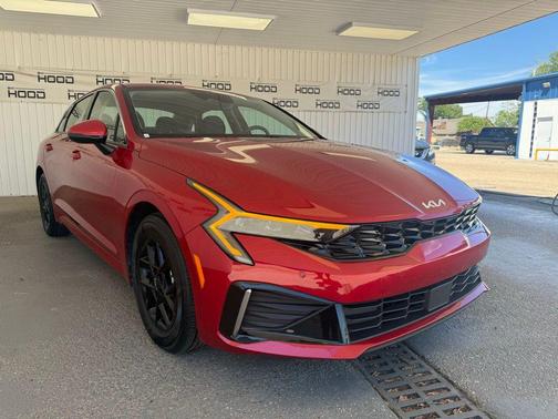 2025 Kia K5 LXS