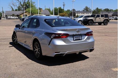 2023 Toyota Camry SE