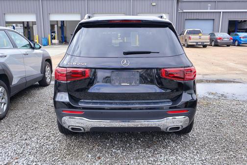 2025 Mercedes-Benz GLB 250 Base