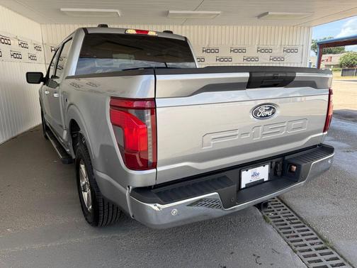 ICONIC SILVER METALLIC 2025 Ford F-150 XLT