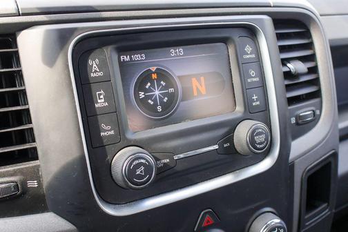 2018 RAM 2500 Tradesman Crew Cab 4x4 6'4' Box