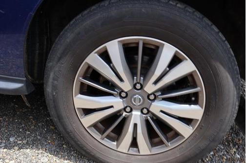 2019 Nissan Pathfinder S