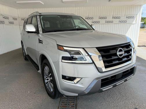 Brilliant Silver Metallic 2024 Nissan Armada SL 2WD