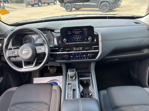 2025 Nissan Pathfinder SV FWD