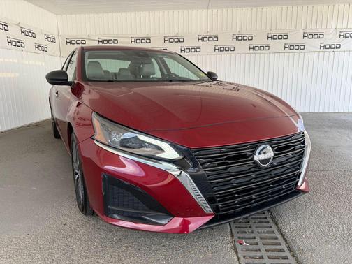 Scarlet Ember 2025 Nissan Altima 2.5 SV