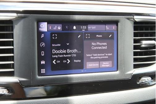 2022 Chrysler Voyager LX