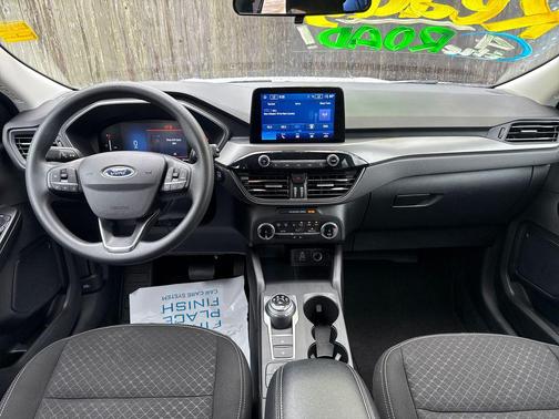 Oxford White 2025 Ford Escape Active