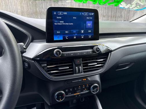 Oxford White 2025 Ford Escape Active