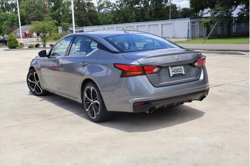 2023 Nissan Altima SR FWD