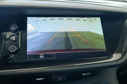 2023 Buick Envision Essence FWD