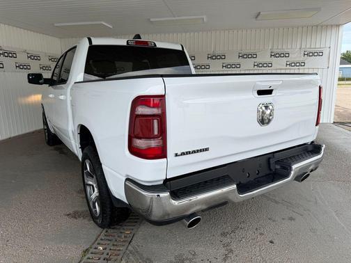 Bright White Clearcoat 2024 RAM 1500 Laramie