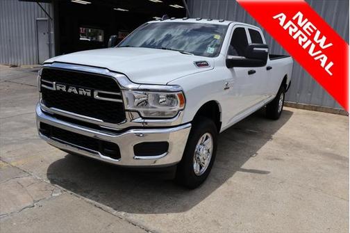 2024 RAM 2500 Tradesman Crew Cab 4x4 8' Box