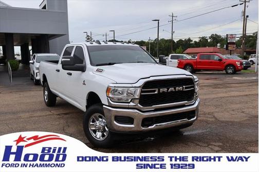2024 RAM 2500 Tradesman Crew Cab 4x4 8' Box