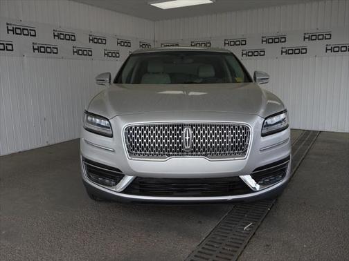 2019 Lincoln Nautilus Select