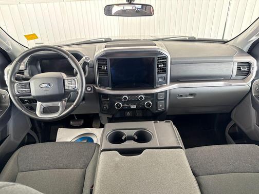 Agate Black Metallic 2025 Ford F-150 XLT