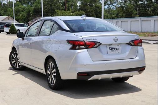 2024 Nissan Versa 1.6 SV