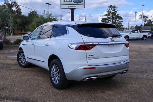 2023 Buick Enclave Essence FWD