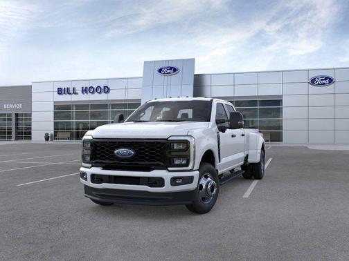 Oxford White 2026 Ford F-350 XL