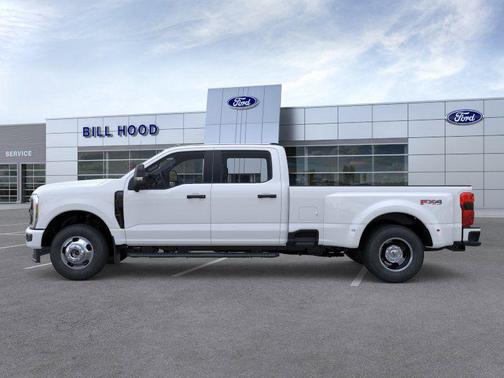Oxford White 2026 Ford F-350 XL