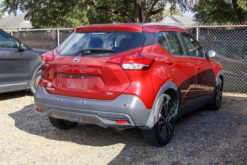 2020 Nissan Kicks SV