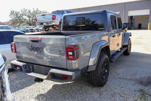 2021 Jeep Gladiator Willys 4x4