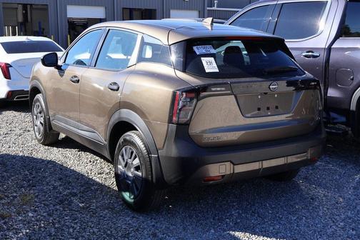 2025 Nissan Kicks S
