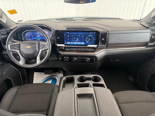 Summit White 2025 Chevrolet Silverado 1500 LT