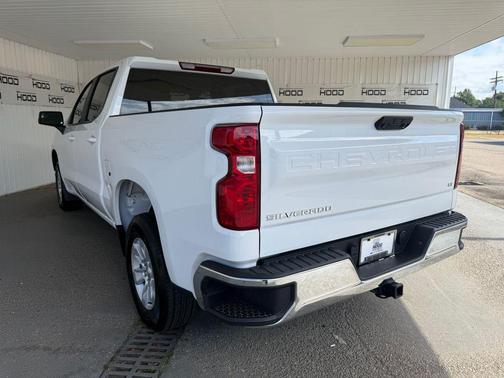 Summit White 2025 Chevrolet Silverado 1500 LT