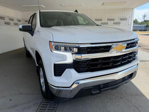 Summit White 2025 Chevrolet Silverado 1500 LT