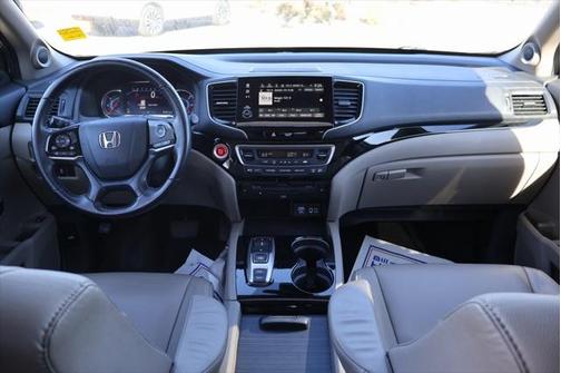 2022 Honda Pilot Touring 8-Passenger