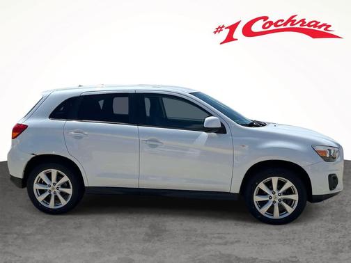 White Pearl 2015 Mitsubishi Outlander Sport ES