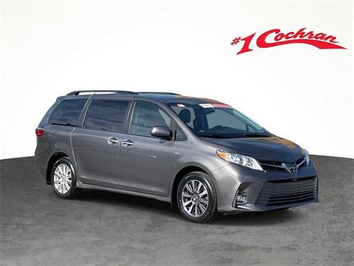 2020 Toyota Sienna XLE