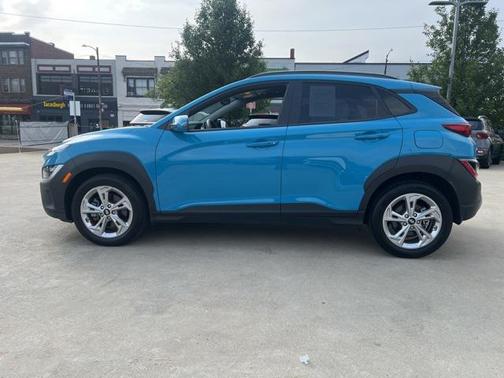 2022 Hyundai KONA SEL