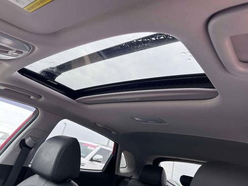 Pulse Red 2022 Hyundai KONA Limited