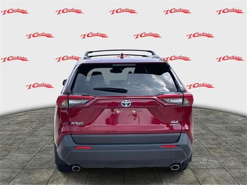 2022 Toyota RAV4 Hybrid XLE
