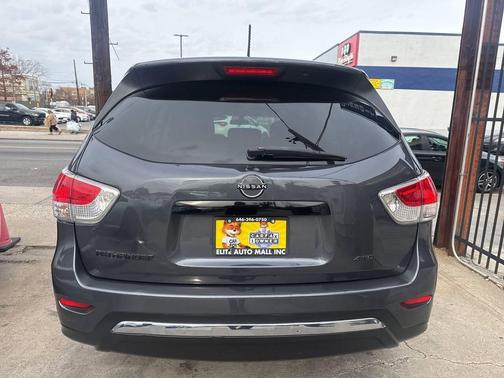 2014 Nissan Pathfinder S