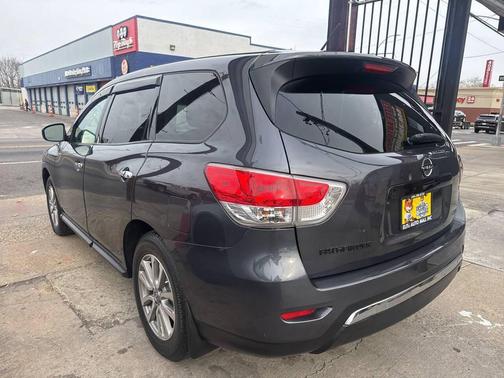 2014 Nissan Pathfinder S