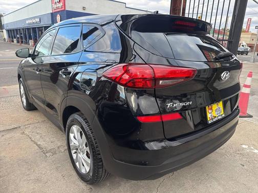 2019 Hyundai TUCSON SE