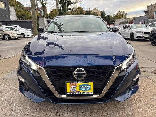 2021 Nissan Altima SR FWD