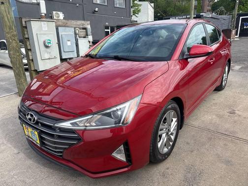 Scarlet Red Pearl 2020 Hyundai ELANTRA Value Edition
