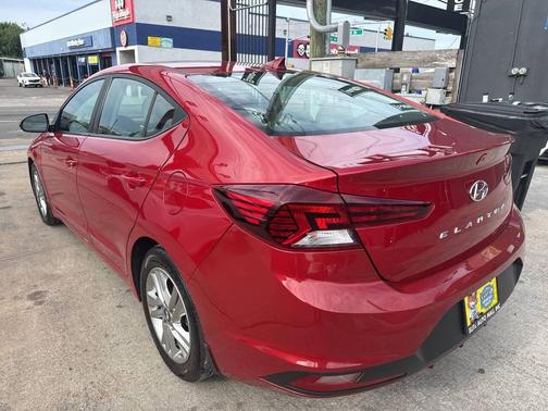 Scarlet Red Pearl 2020 Hyundai ELANTRA Value Edition
