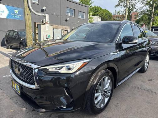 Black 2019 INFINITI QX50 Luxe